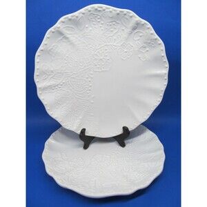 Pier 1 "Lacey" White Embossed Flowers 9" Scalloped Edge Salad  Plates Set of 2